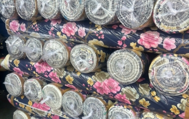 Chuyên in bông vải cuộn số lượng lớn giá gốc tại xưởng sản xuất