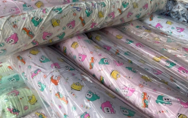 Xưởng in vải gia công – Giải pháp tối ưu để xây dựng thương hiệu và nâng cao chất lượng sản phẩm