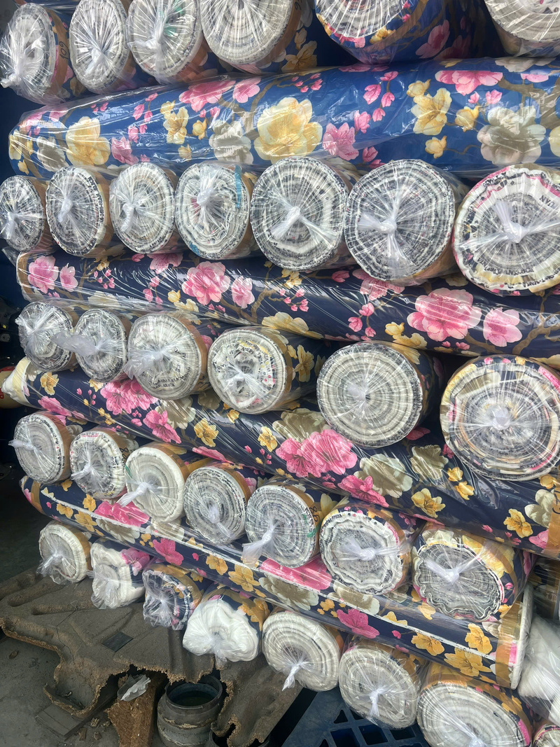 In sỉ hoa văn trên vải kiện