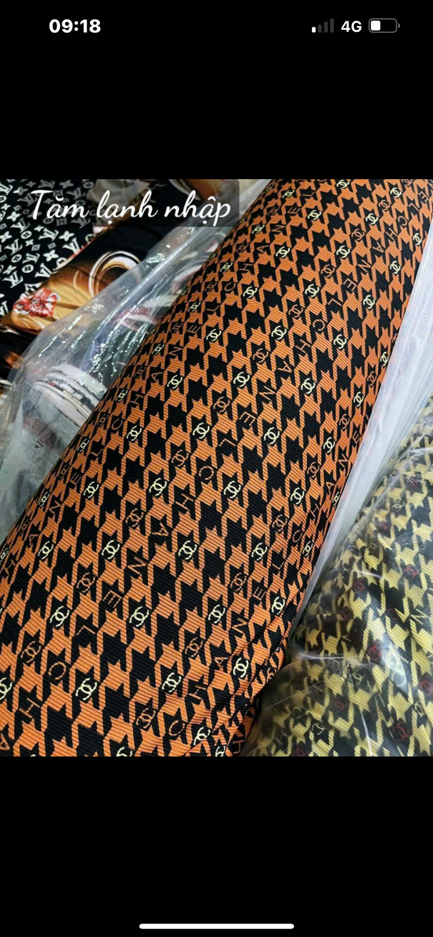 in-hoa-van-tren-vai-binh-duong